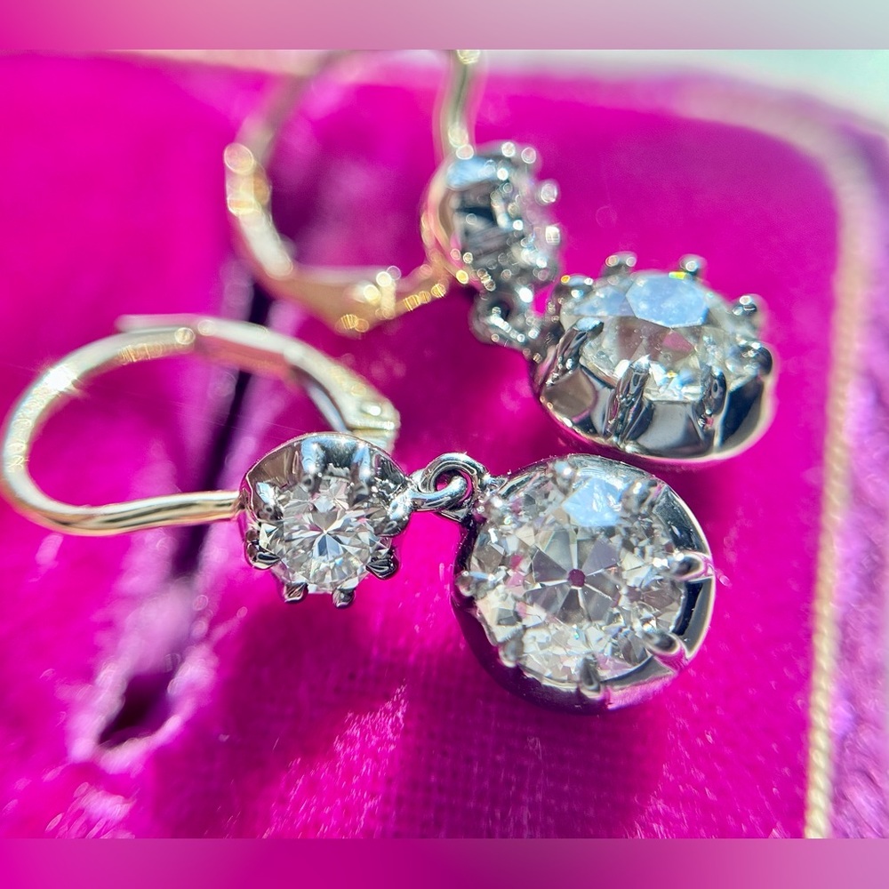 Natural GIA certified 2.88 ctw Diamond Dormeuse Drop Earrings - 18k Gold